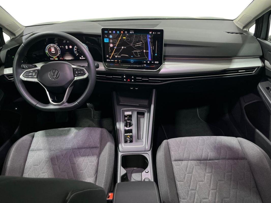 Volkswagen Golf - Photo 8