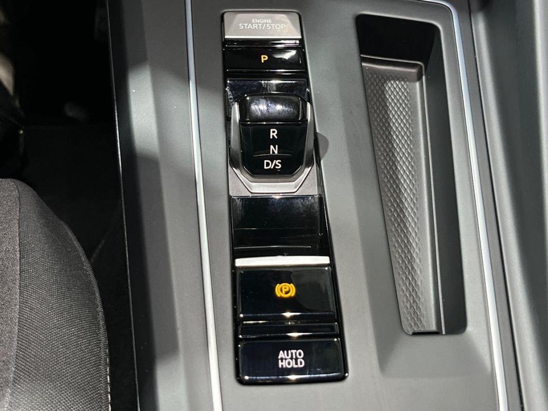 Volkswagen Golf - Photo 11