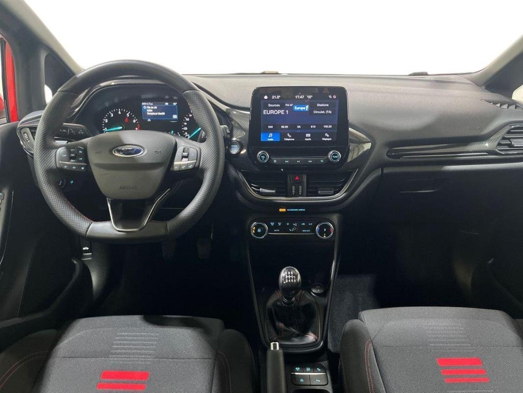 Ford Fiesta - Photo 8