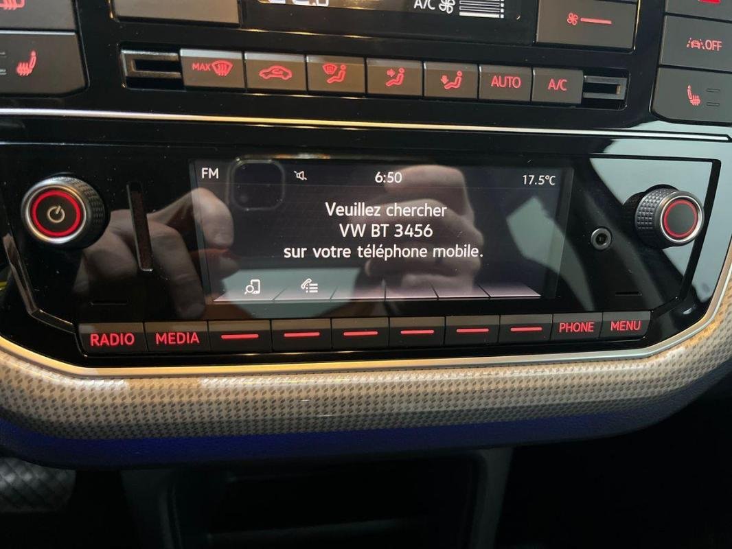 Volkswagen E-Up! - Photo 17