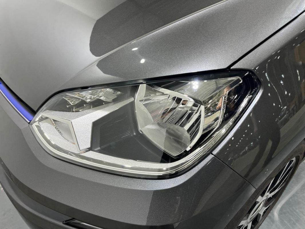 Volkswagen E-Up! - Photo 26