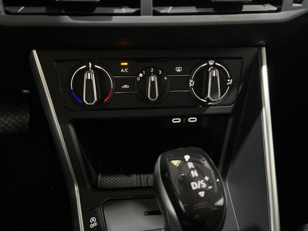 Volkswagen Polo - Photo 19