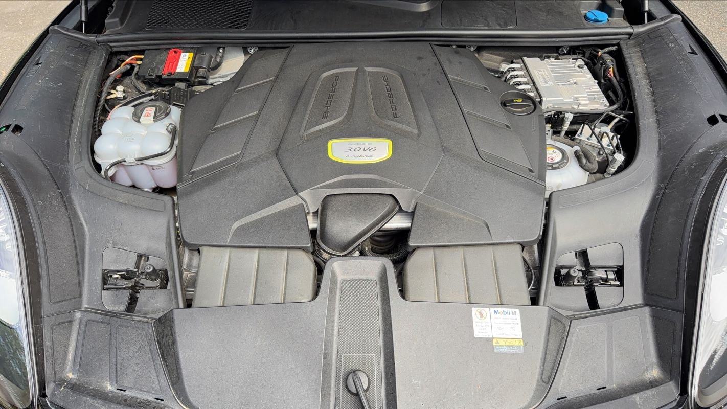 Porsche Cayenne - Photo 15
