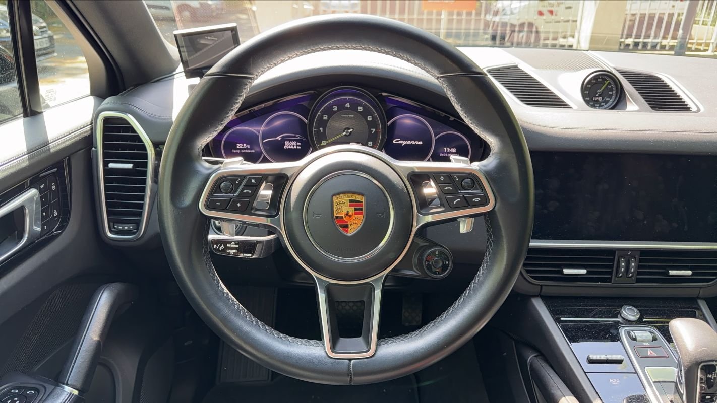 Porsche Cayenne - Photo 22