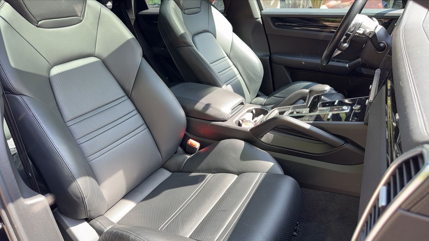 Porsche Cayenne - Photo 28