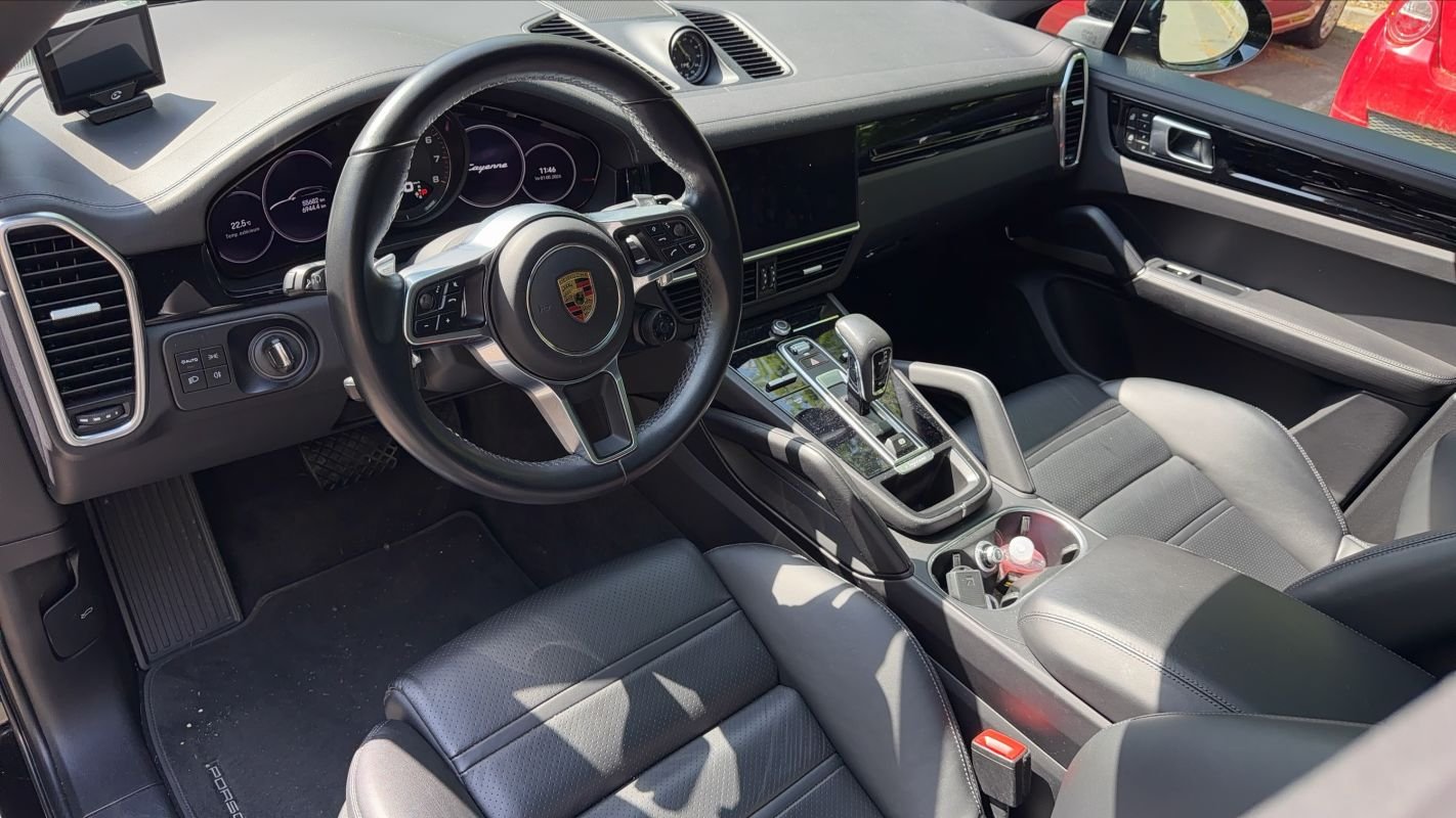 Porsche Cayenne - Photo 8