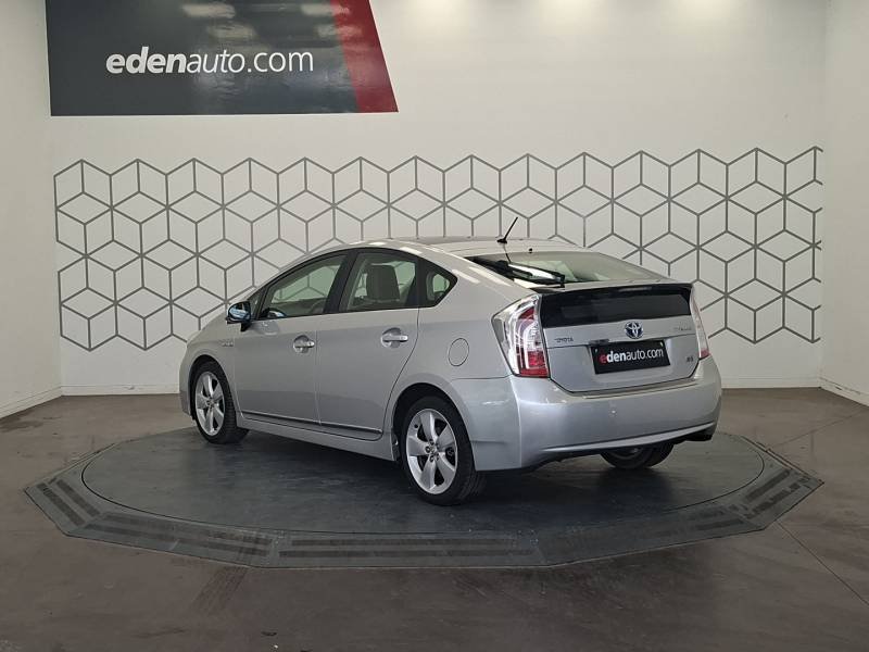 Toyota Prius - Photo 12
