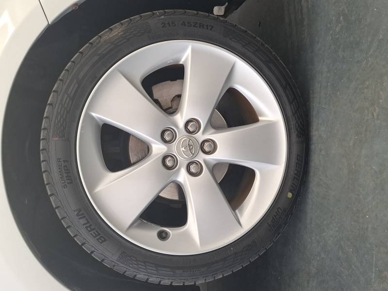 Toyota Prius - Photo 15