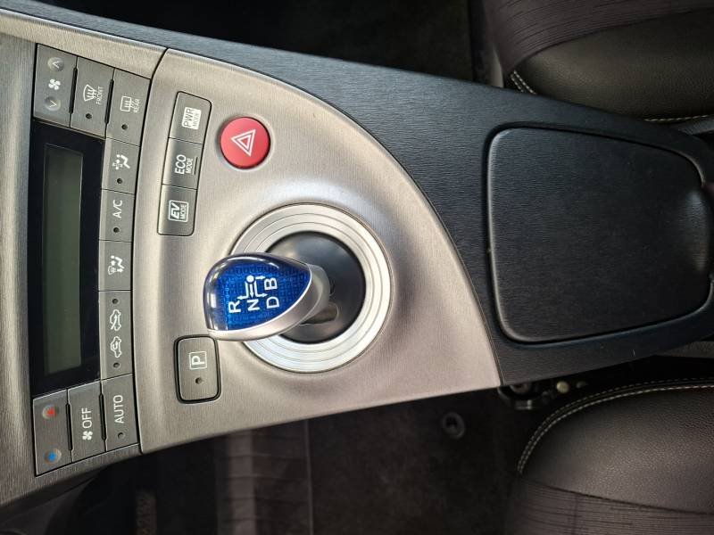 Toyota Prius - Photo 28