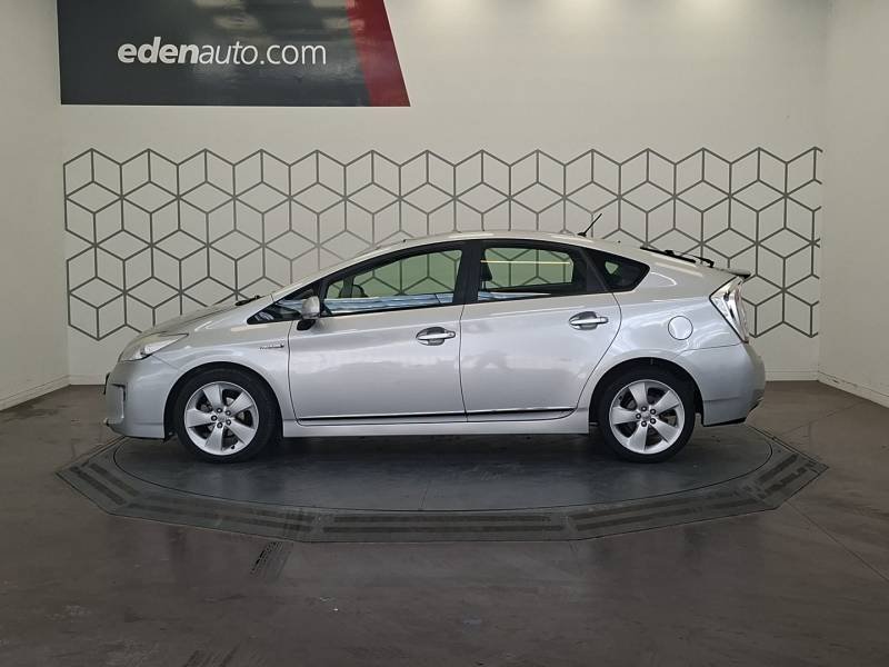 Toyota Prius - Photo 3