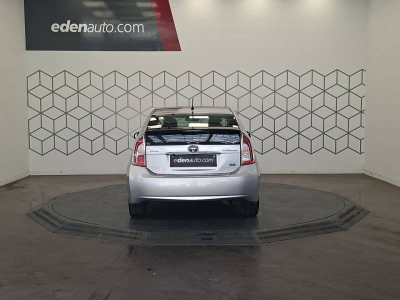 Toyota Prius - Photo 4