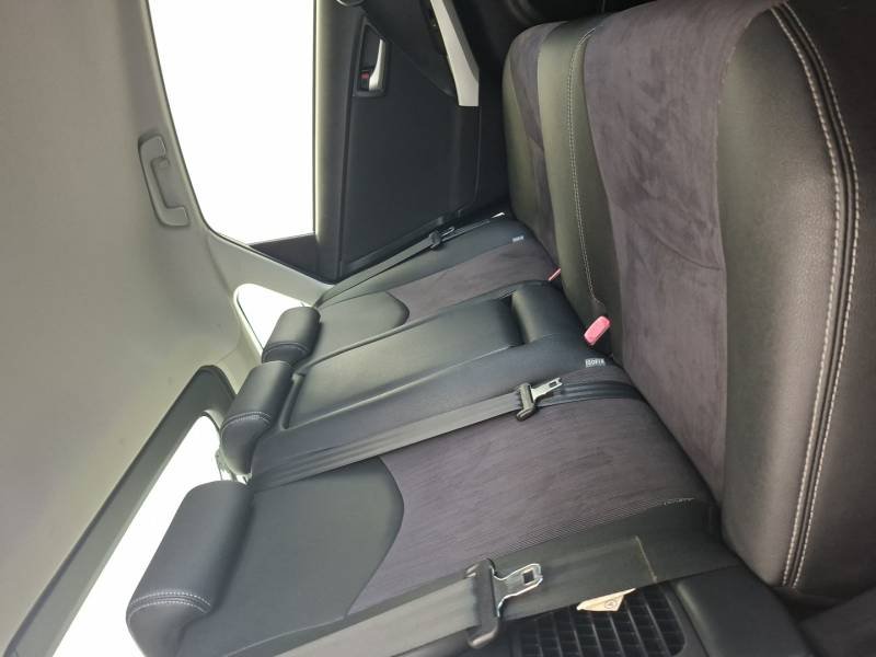 Toyota Prius - Photo 43