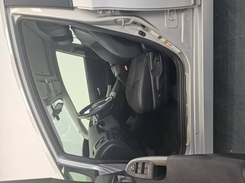 Toyota Prius - Photo 7