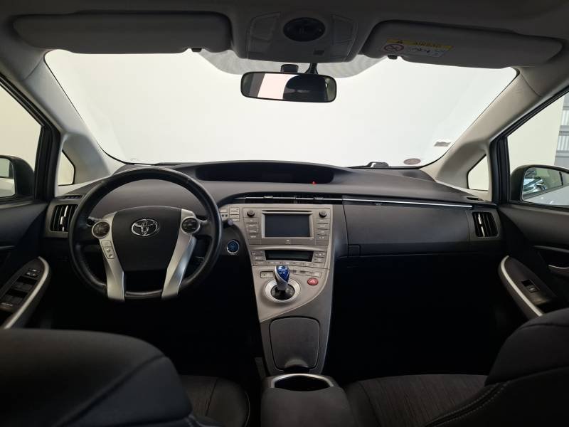 Toyota Prius - Photo 8