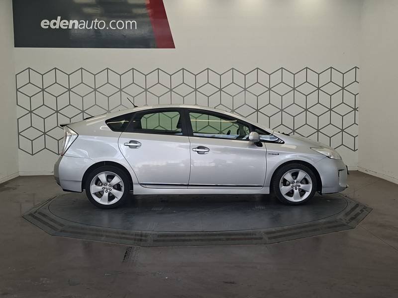 Toyota Prius - Photo 10
