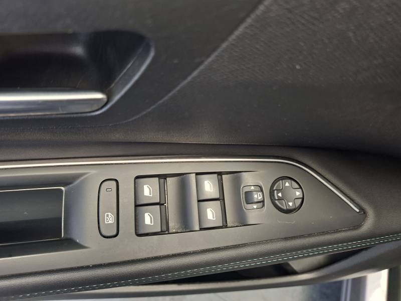 Peugeot 3008 - Photo 18