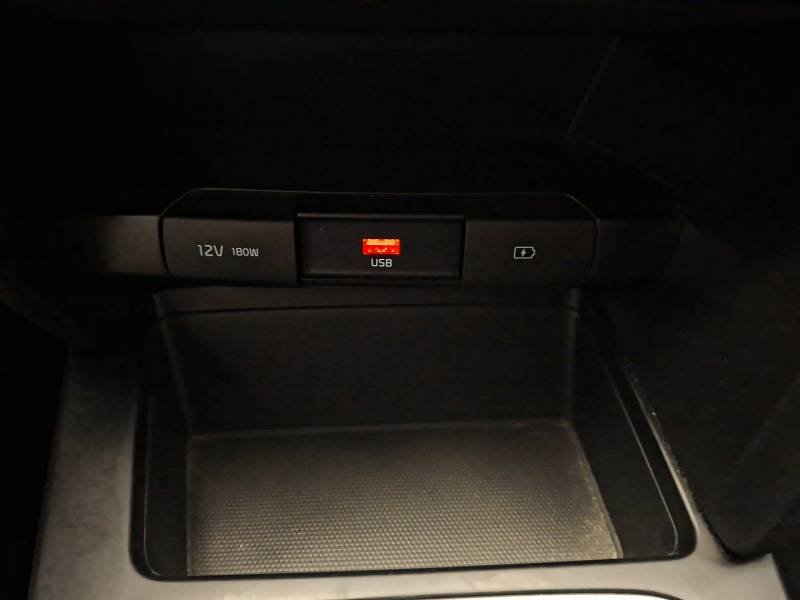 Kia Xceed - Photo 31