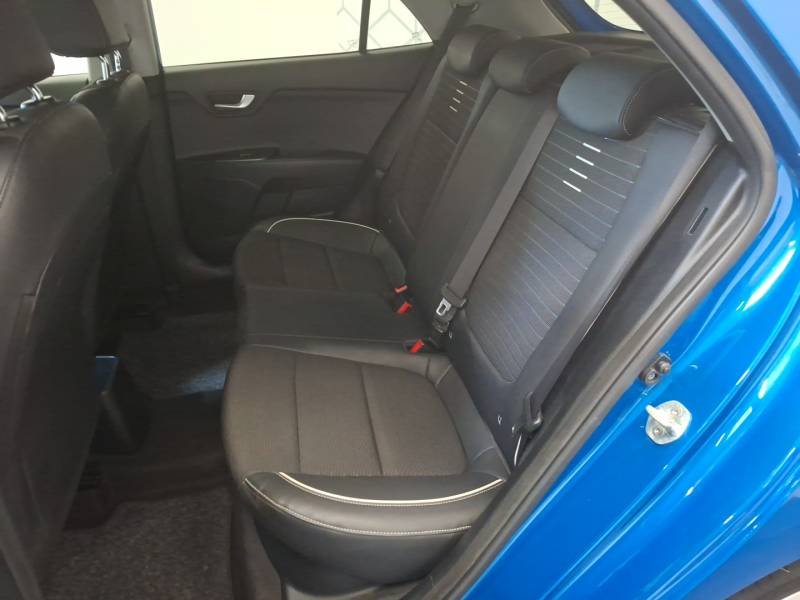 Kia Rio - Photo 18