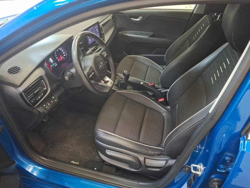 Kia Rio - Photo 20