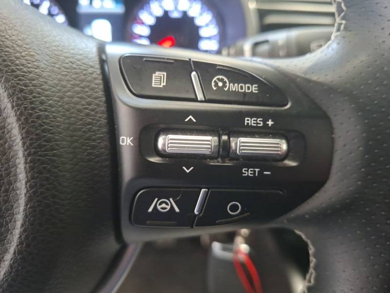 Kia Rio - Photo 26