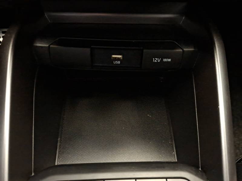 Kia Rio - Photo 30