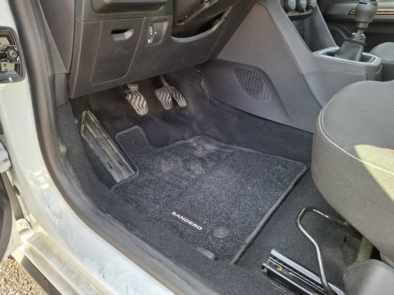 Dacia Sandero - Photo 34