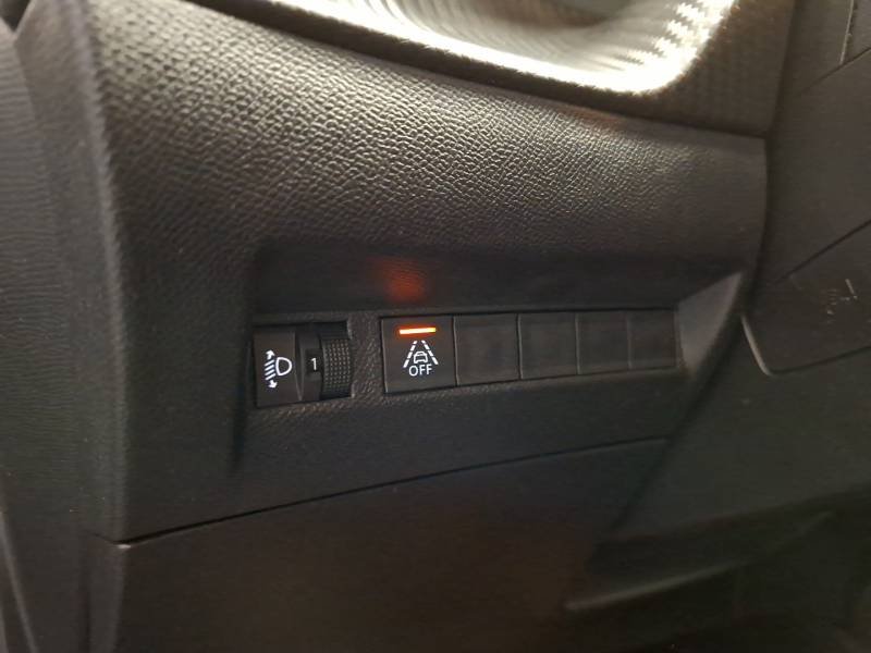 Peugeot 208 - Photo 16