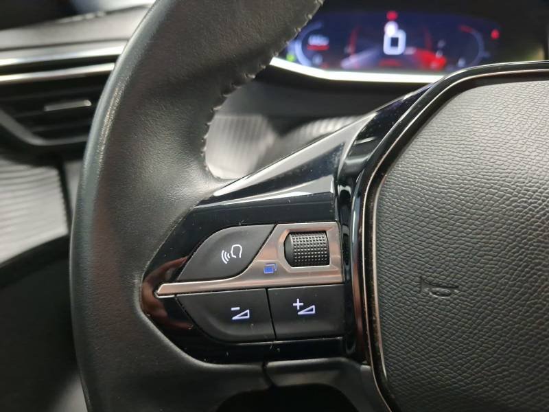 Peugeot 208 - Photo 18