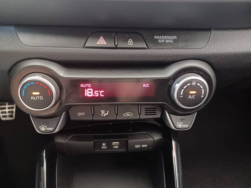 Kia Stonic - Photo 25