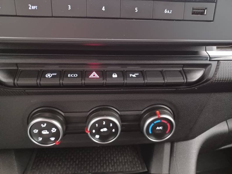 Nissan Townstar - Photo 25