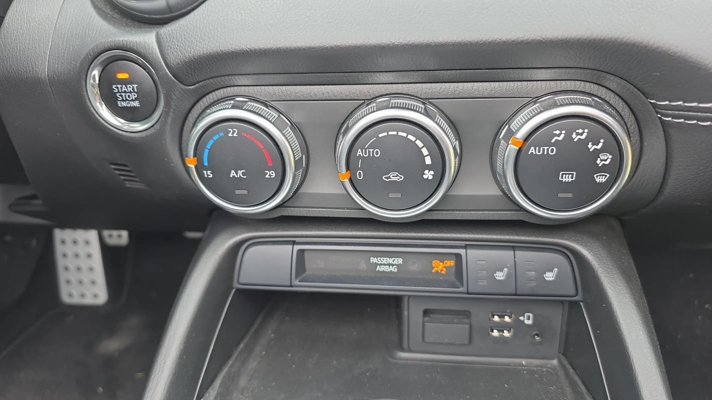 Mazda MX-5 - Photo 13
