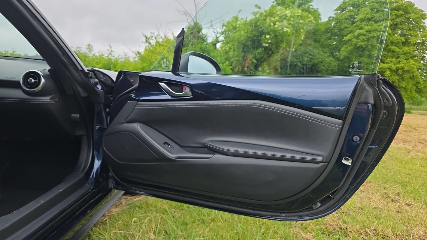 Mazda MX-5 - Photo 22
