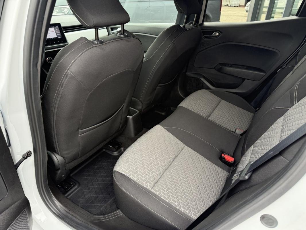 Renault Clio - Photo 22