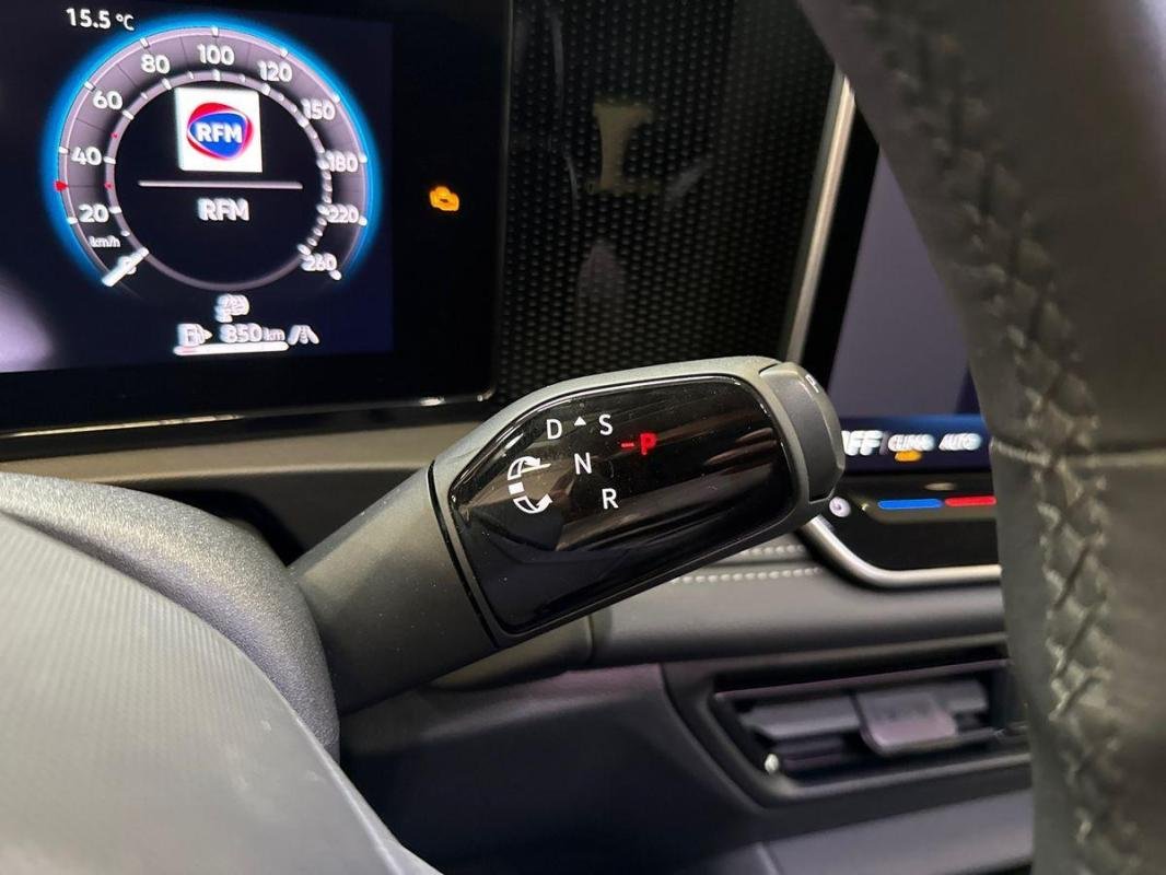 Volkswagen Tiguan - Photo 11