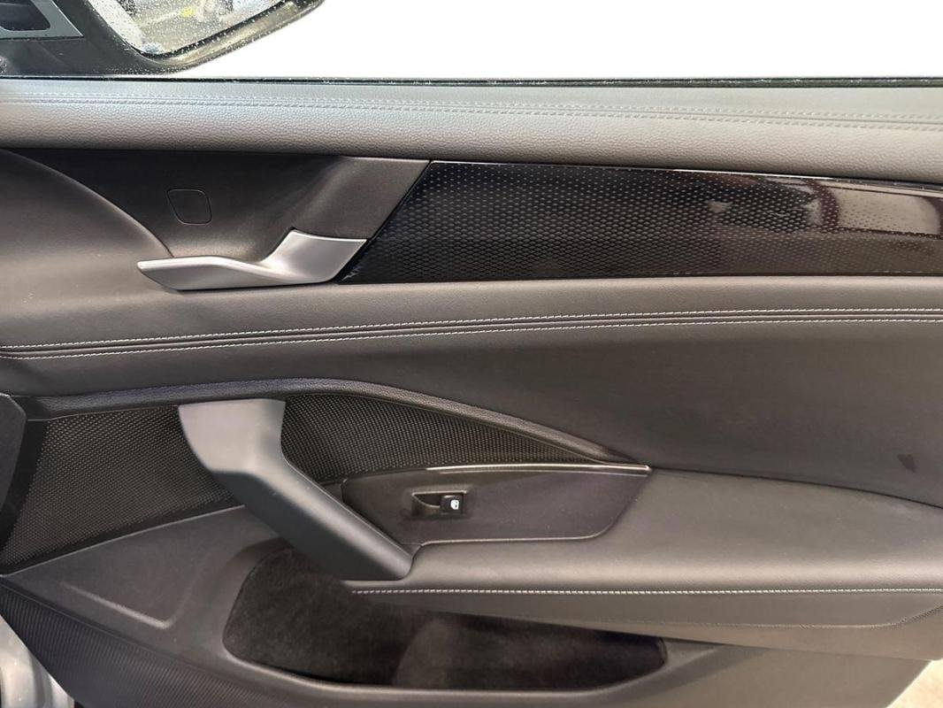 Volkswagen Tiguan - Photo 15
