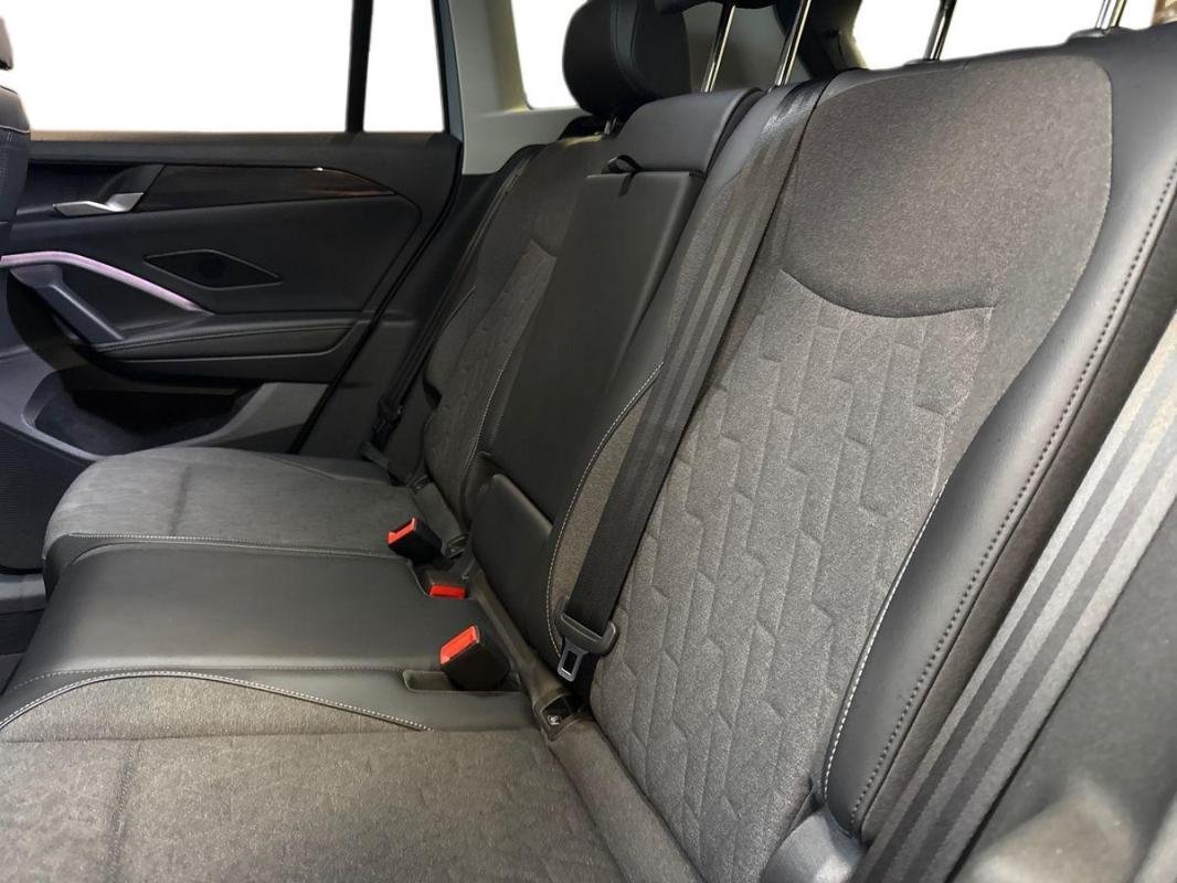Volkswagen Tiguan - Photo 23