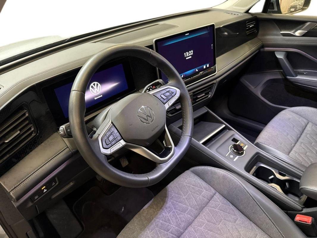 Volkswagen Tiguan - Photo 9