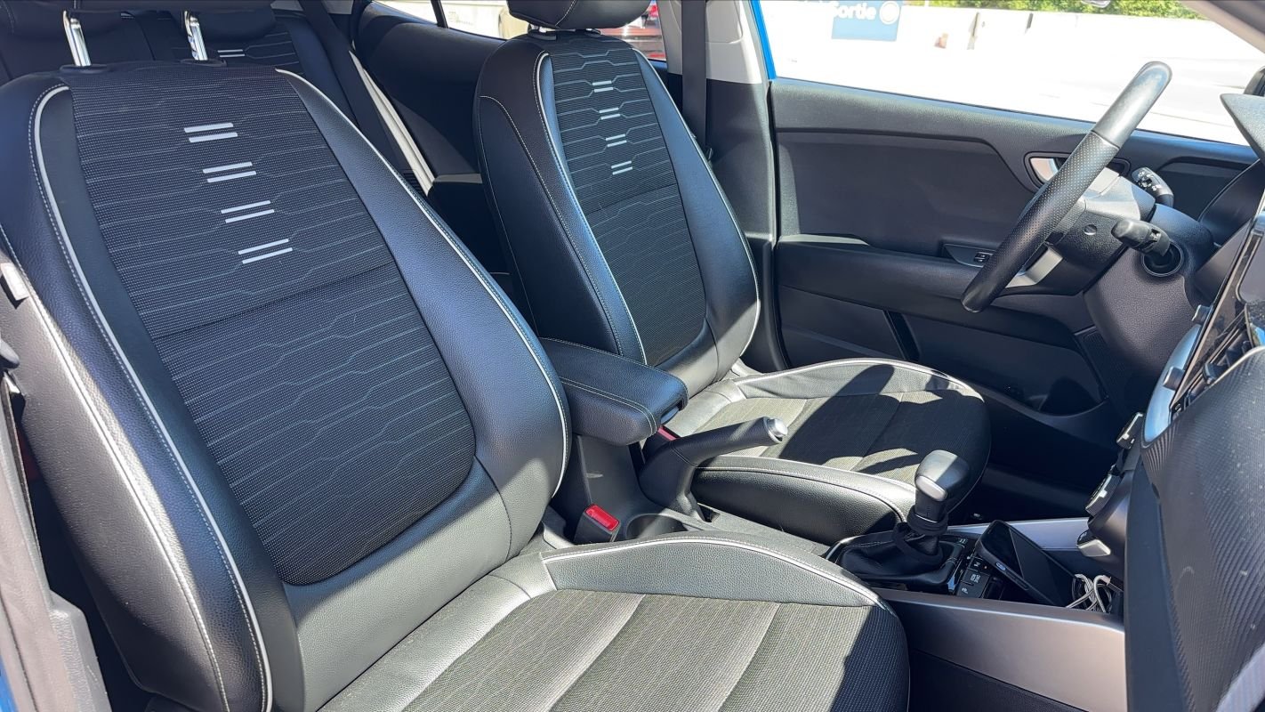 Kia Stonic - Photo 28