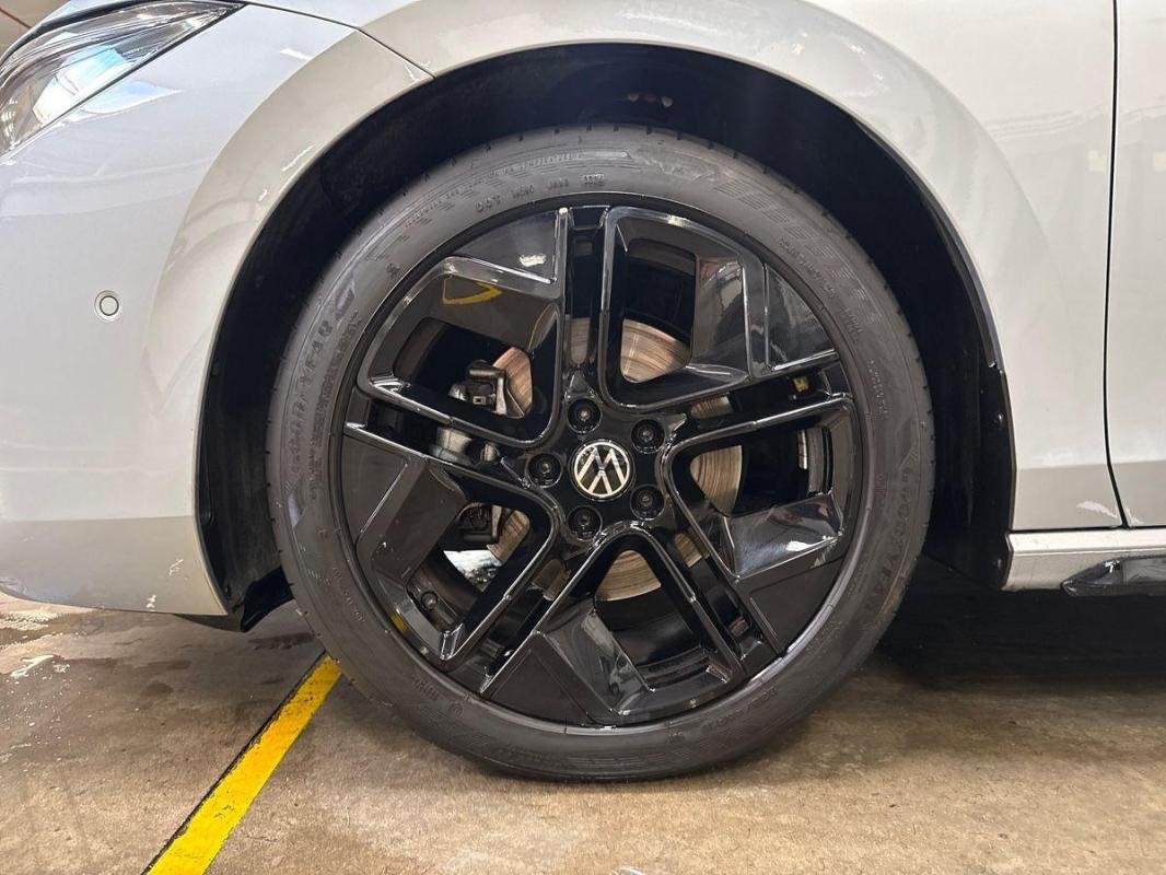 Volkswagen Passat - Photo 29