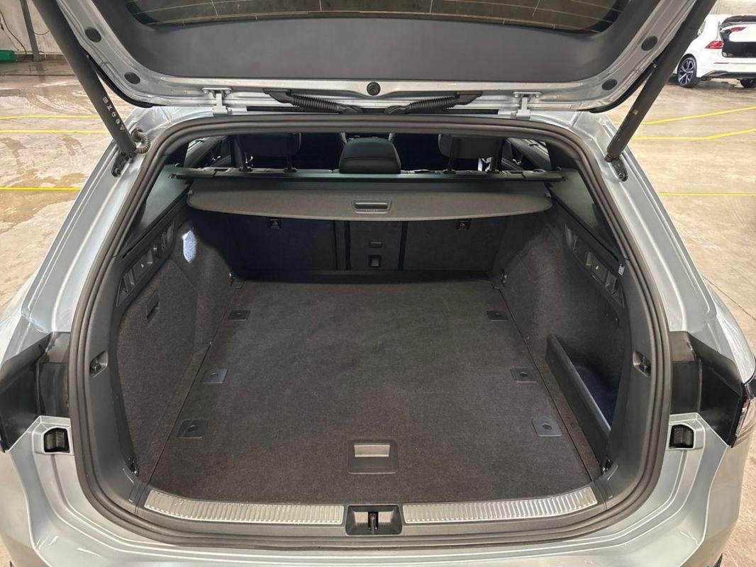 Volkswagen Passat - Photo 31