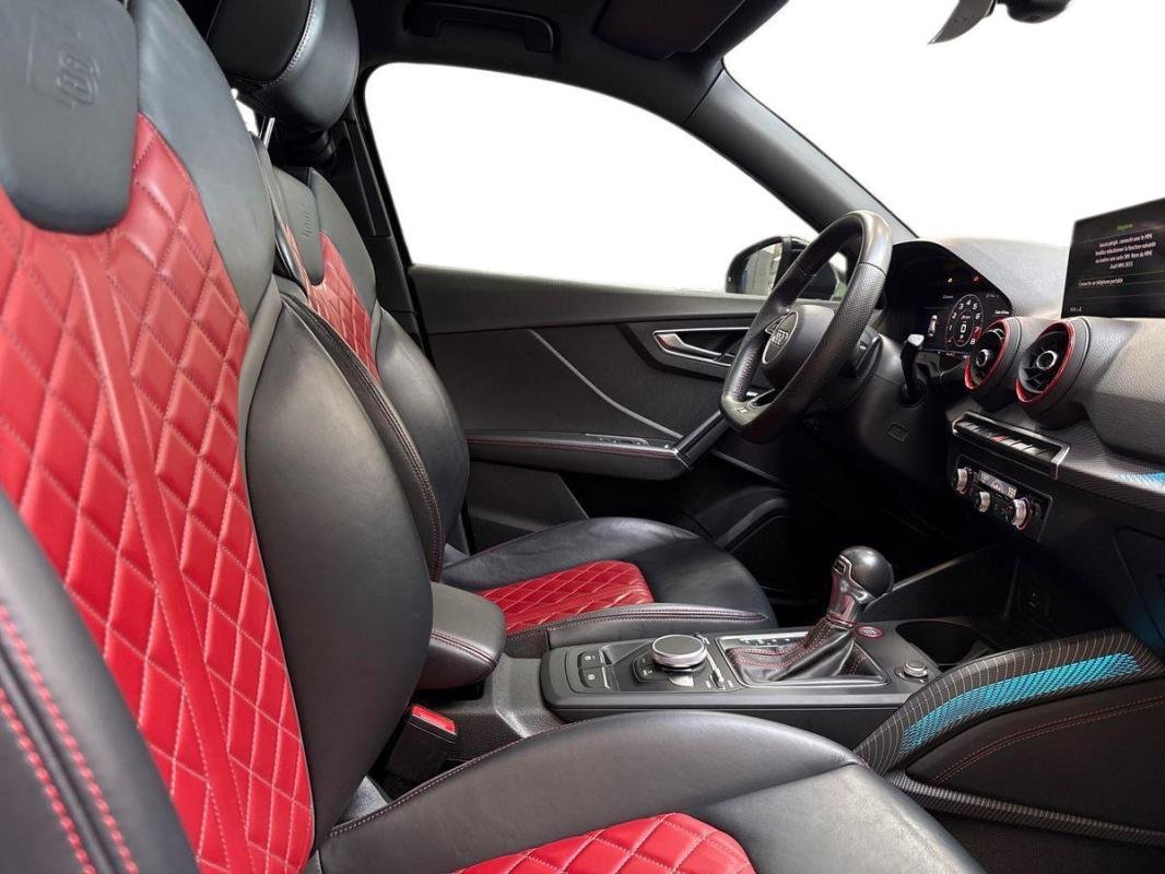 Audi SQ2 - Photo 13