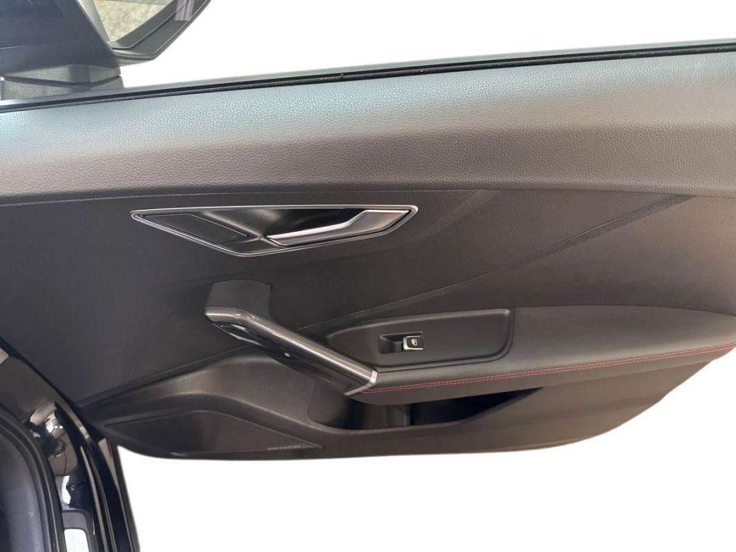 Audi SQ2 - Photo 15