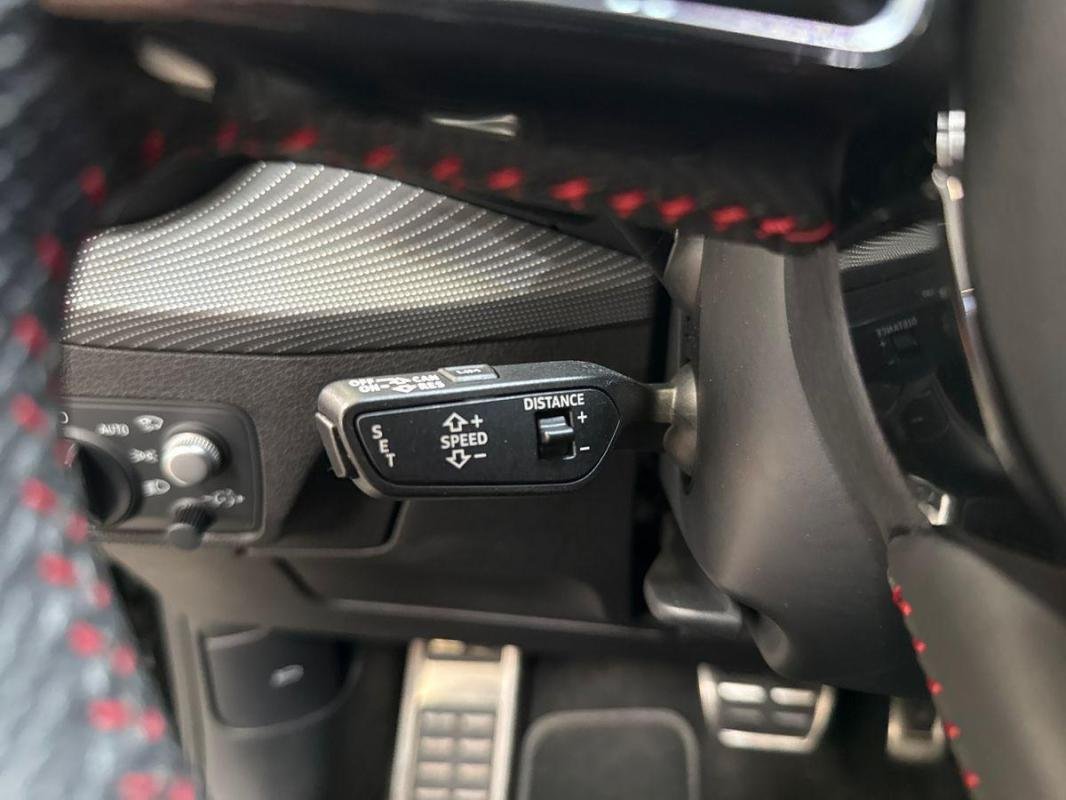 Audi SQ2 - Photo 21