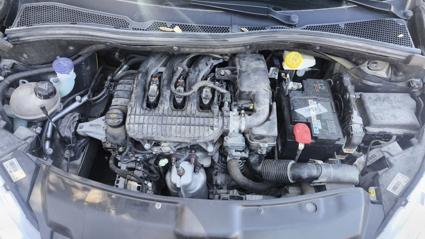 Peugeot 208 - Photo 15