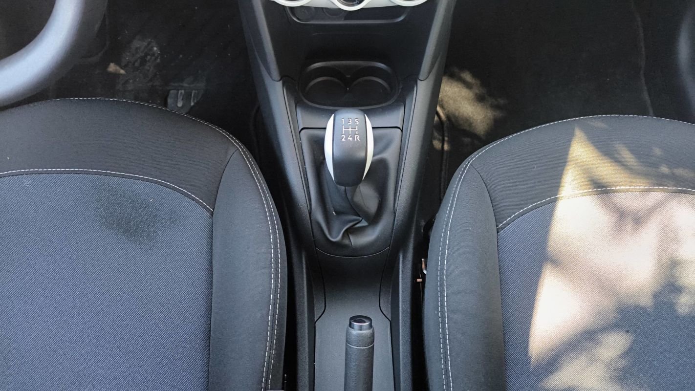 Peugeot 208 - Photo 27