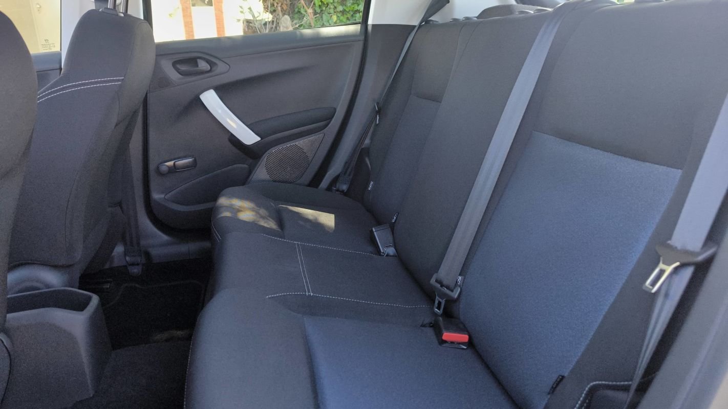 Peugeot 208 - Photo 9