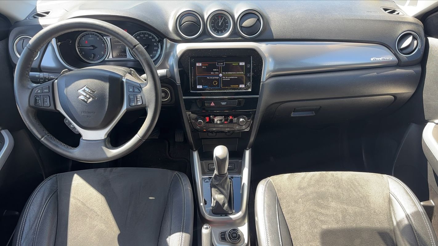 Suzuki Vitara - Photo 11