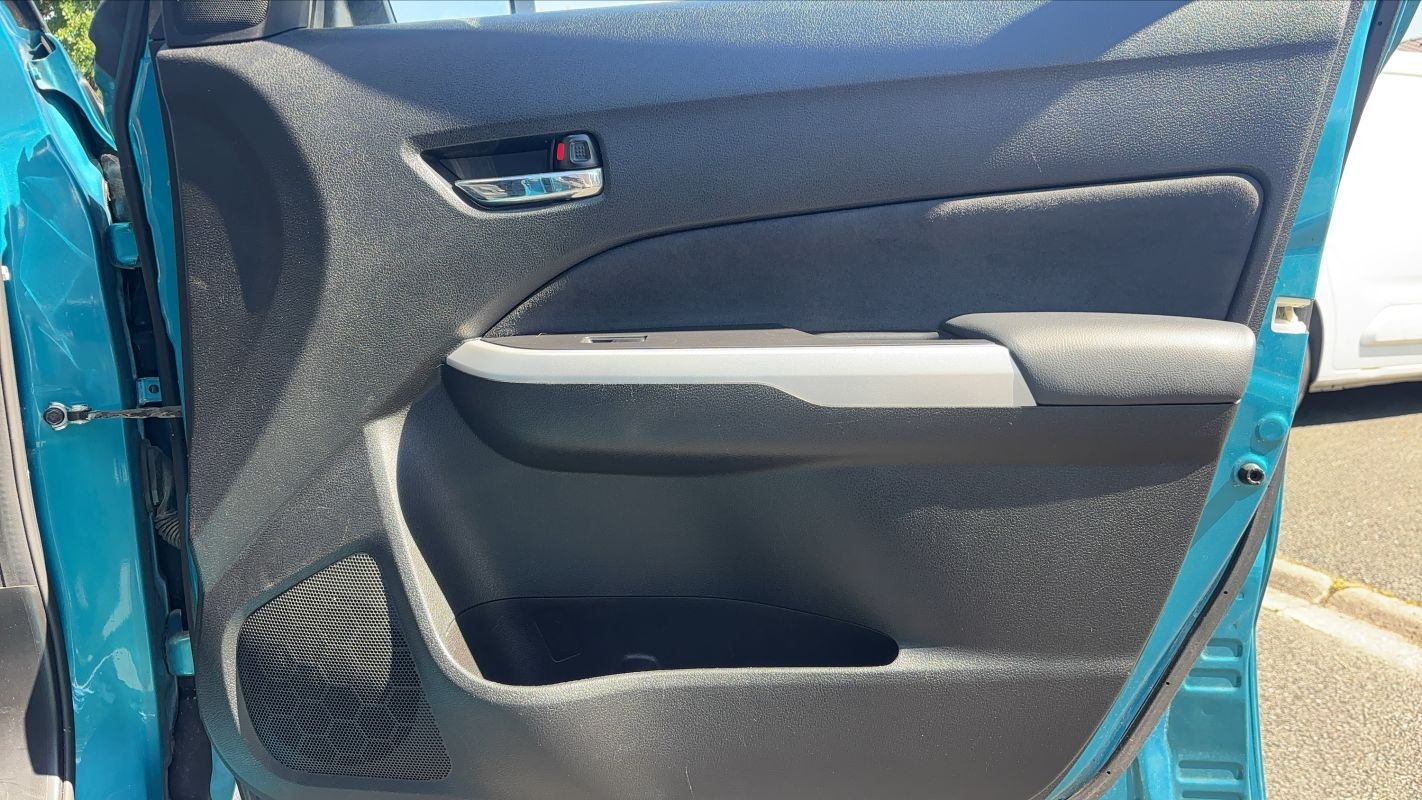Suzuki Vitara - Photo 22
