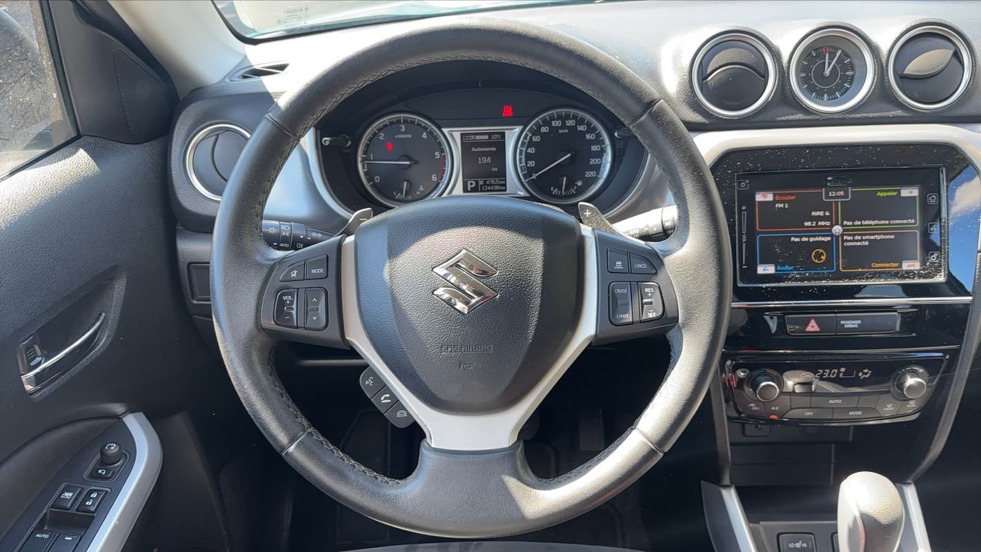 Suzuki Vitara - Photo 23