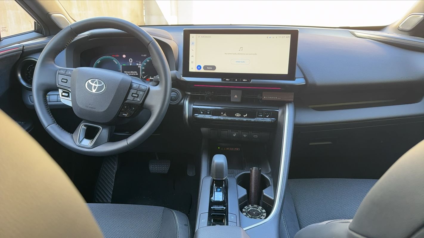 Toyota C-HR - Photo 11
